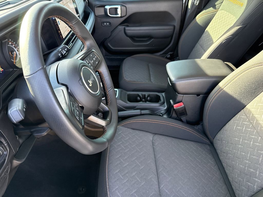 Used 2025 Jeep Gladiator Mojave image 20