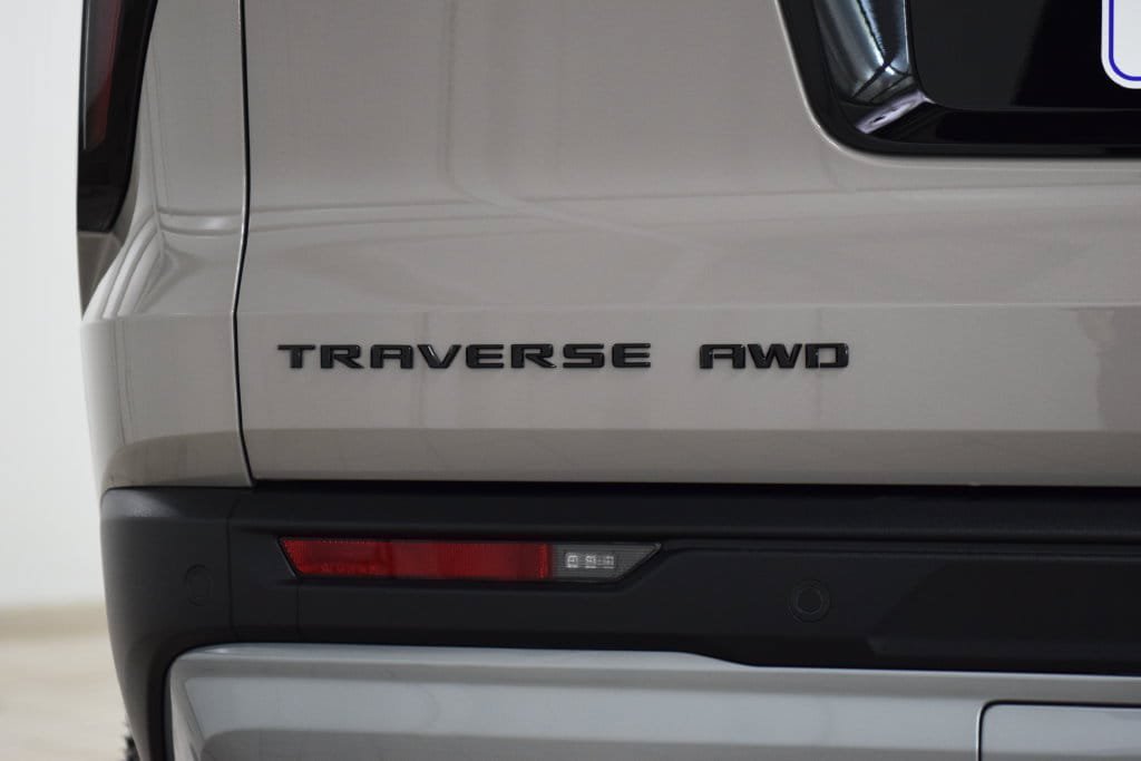 New 2027 Chevrolet Traverse Z71 w/ Driver Confidence Package AWD/4WD image 23