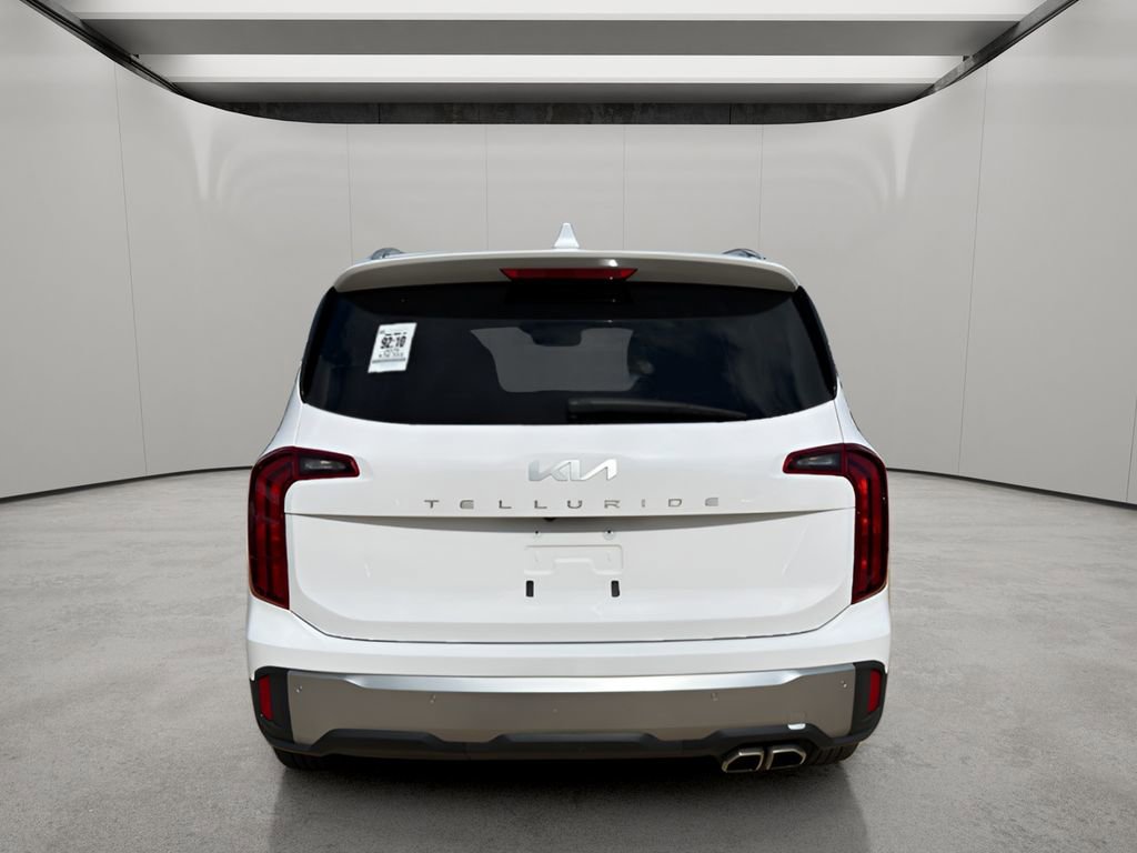 Used 2025 Kia Telluride S image 4