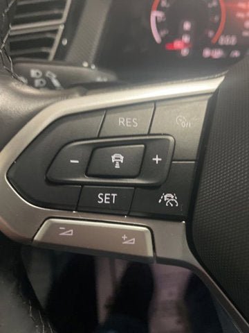 Certified 2024 Volkswagen Atlas Cross Sport SEL Premium R-Line AWD/4WD image 20
