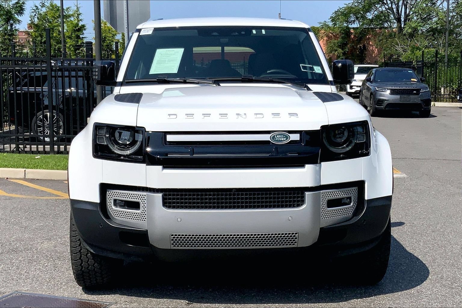 Used 2025 Land Rover Defender 110 S AWD/4WD image 2
