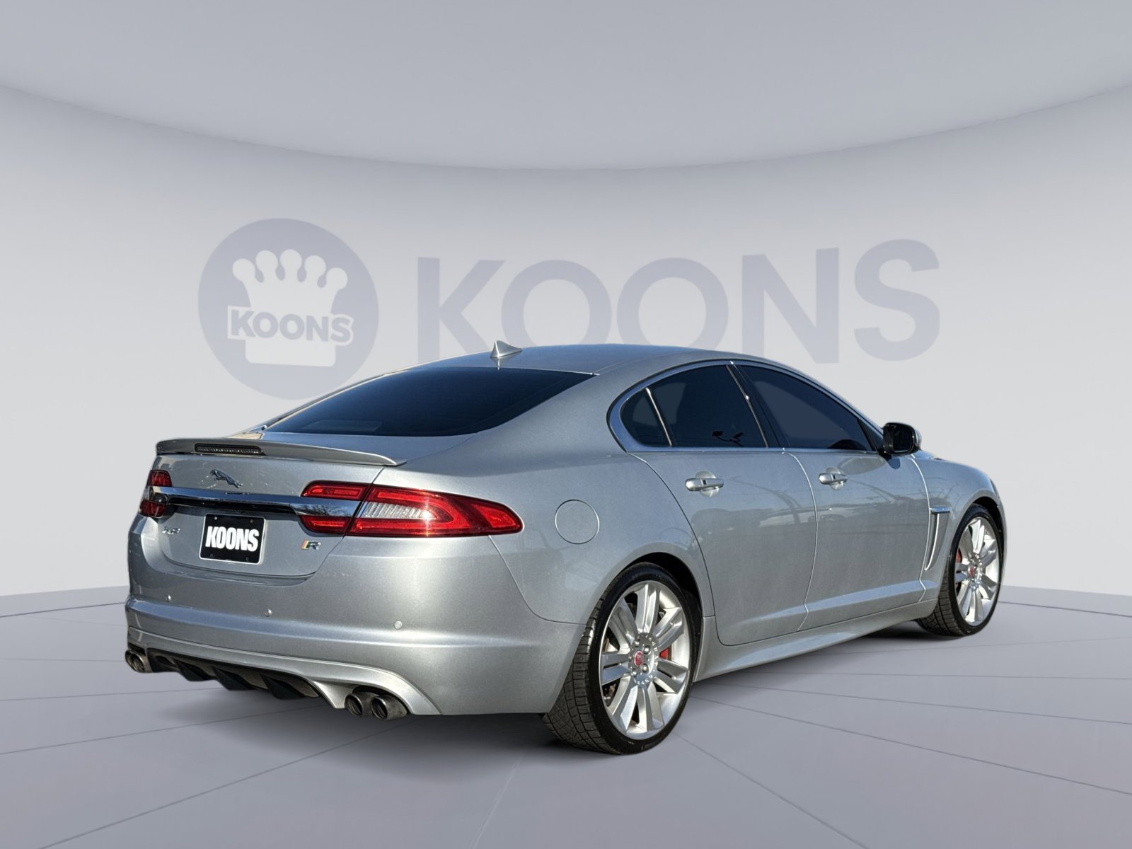Used 2013 Jaguar XF R image 7