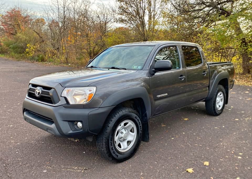 Used 2015 Toyota Tacoma 4x4 Double Cab image 3