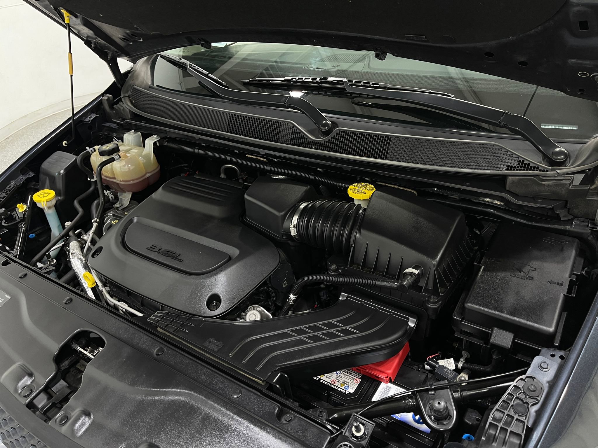 Used 2019 Chrysler Pacifica Touring-L Plus w/ Advanced Safetytec Group FWD image 28