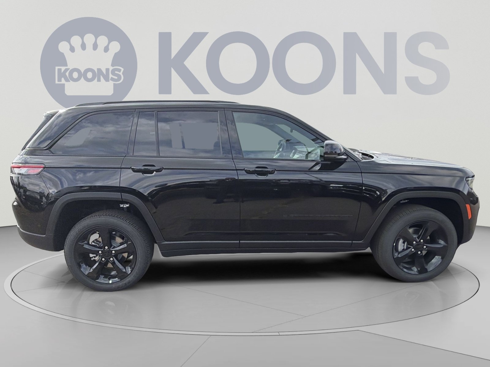 New 2025 Jeep Grand Cherokee Altitude AWD/4WD image 8