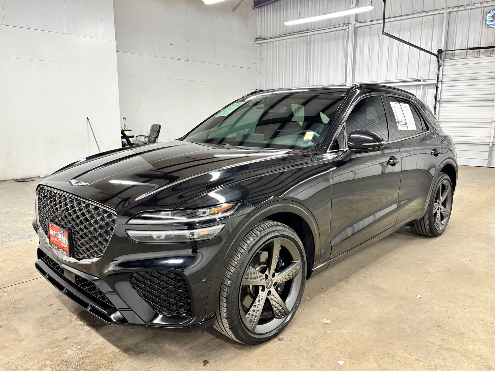 Used 2024 Genesis GV70 2.5T w/ Sport Prestige Package AWD/4WD image 3