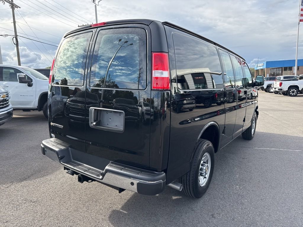 New 2025 Chevrolet Express 2500 w/ Driver Convenience Package image 5