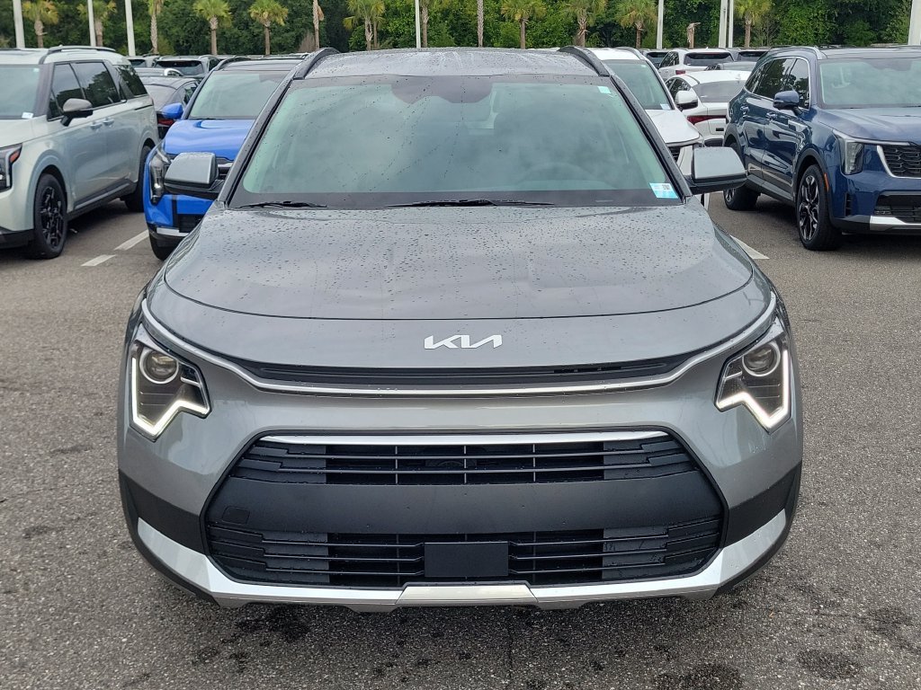 New 2026 Kia Niro EX FWD image 2