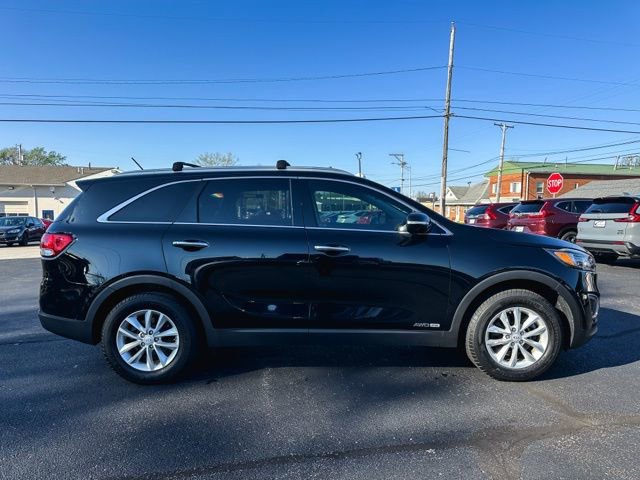 Used 2017 Kia Sorento LX image 9