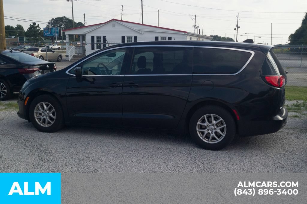 Used 2023 Chrysler Voyager LX FWD image 23