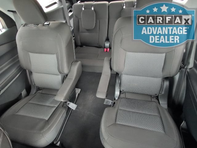 Used 2023 Ford Explorer XLT AWD/4WD image 7