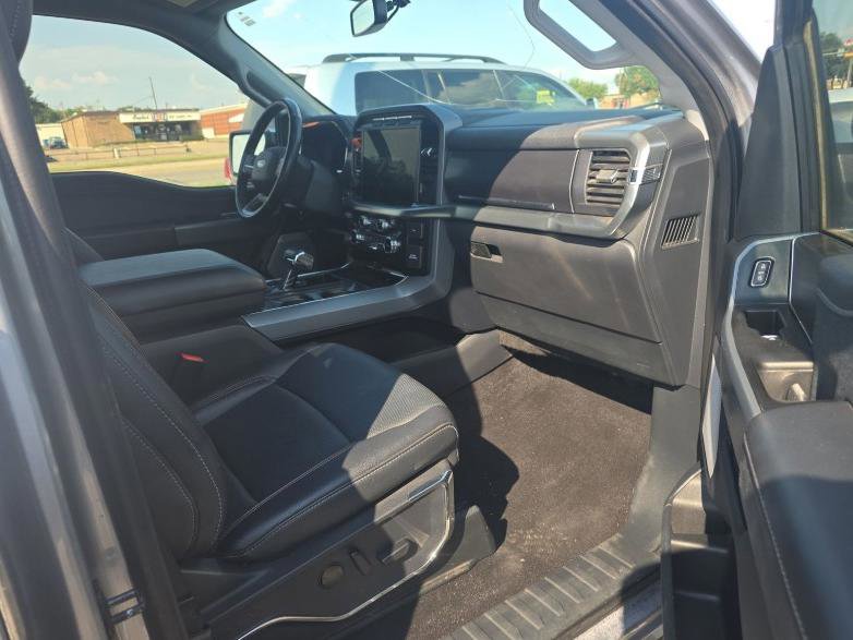 Used 2023 Ford F150 Lariat w/ Trailer Tow Package image 27