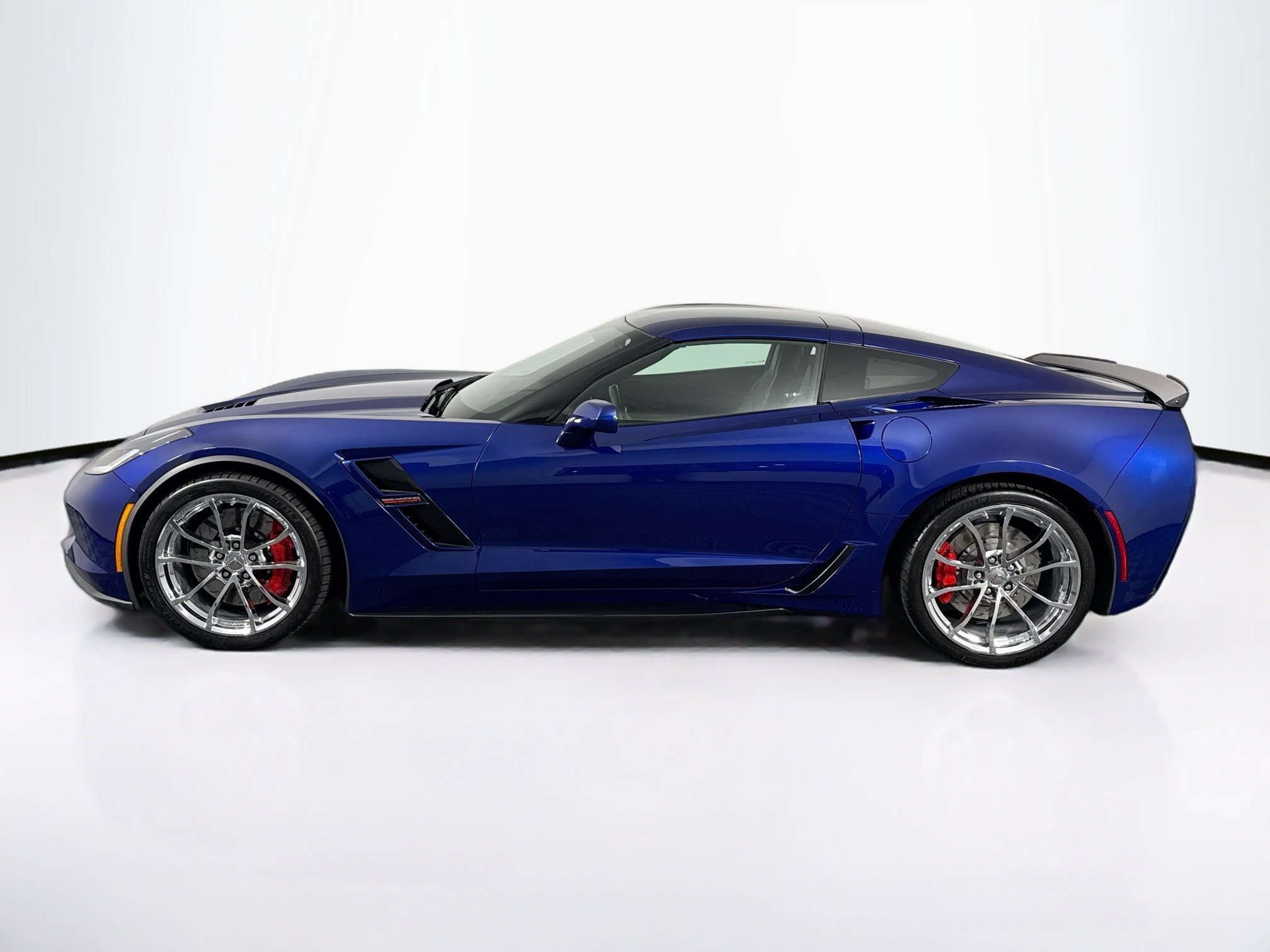 Used 2019 Chevrolet Corvette Grand Sport RWD image 11