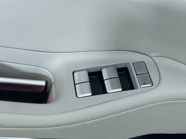 New 2025 Lincoln Navigator Reserve image 18