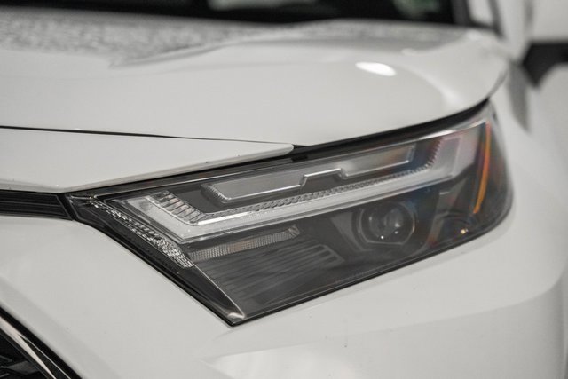 Used 2024 Toyota RAV4 SE image 13