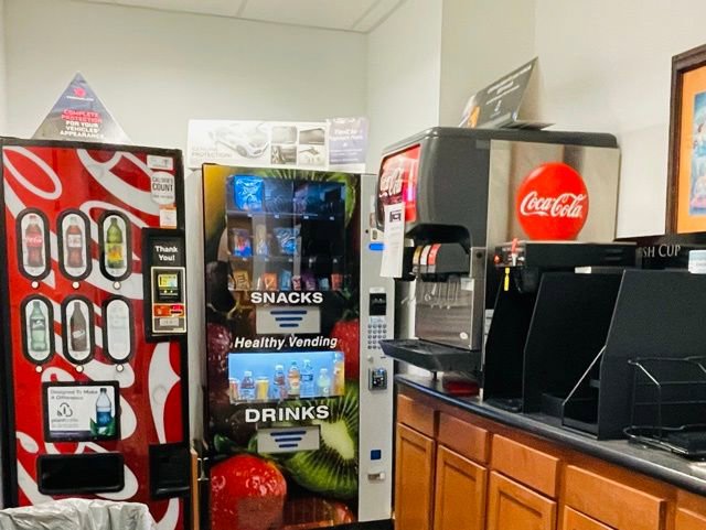 Used 2016 Chevrolet Malibu LT w/ Leather Package FWD image 14