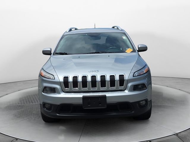 Used 2016 Jeep Cherokee Latitude w/ Safety/Convenience Group AWD/4WD image 8