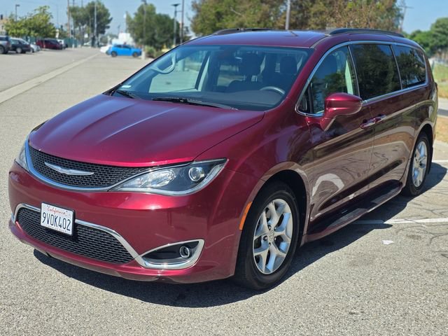 Used 2018 Chrysler Pacifica Touring Plus w/ Tire & Wheel Group image 20