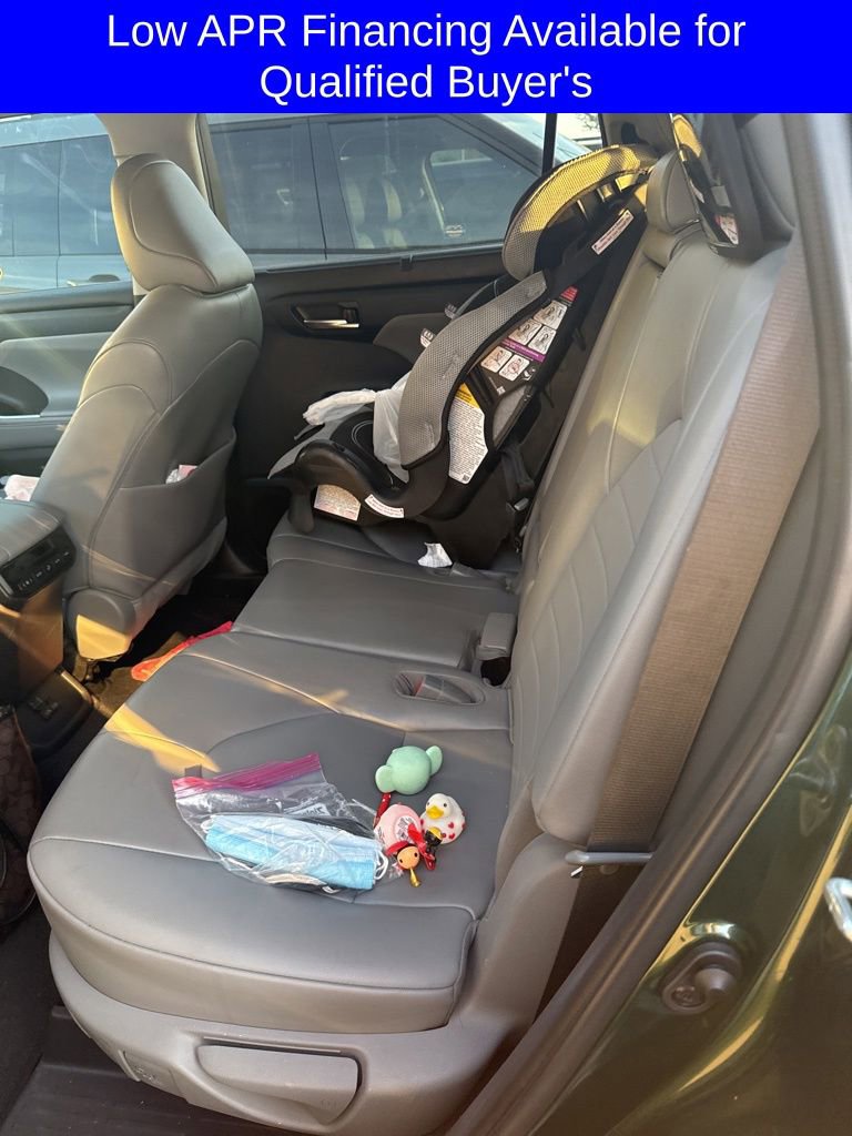 Used 2023 Toyota Highlander L image 7