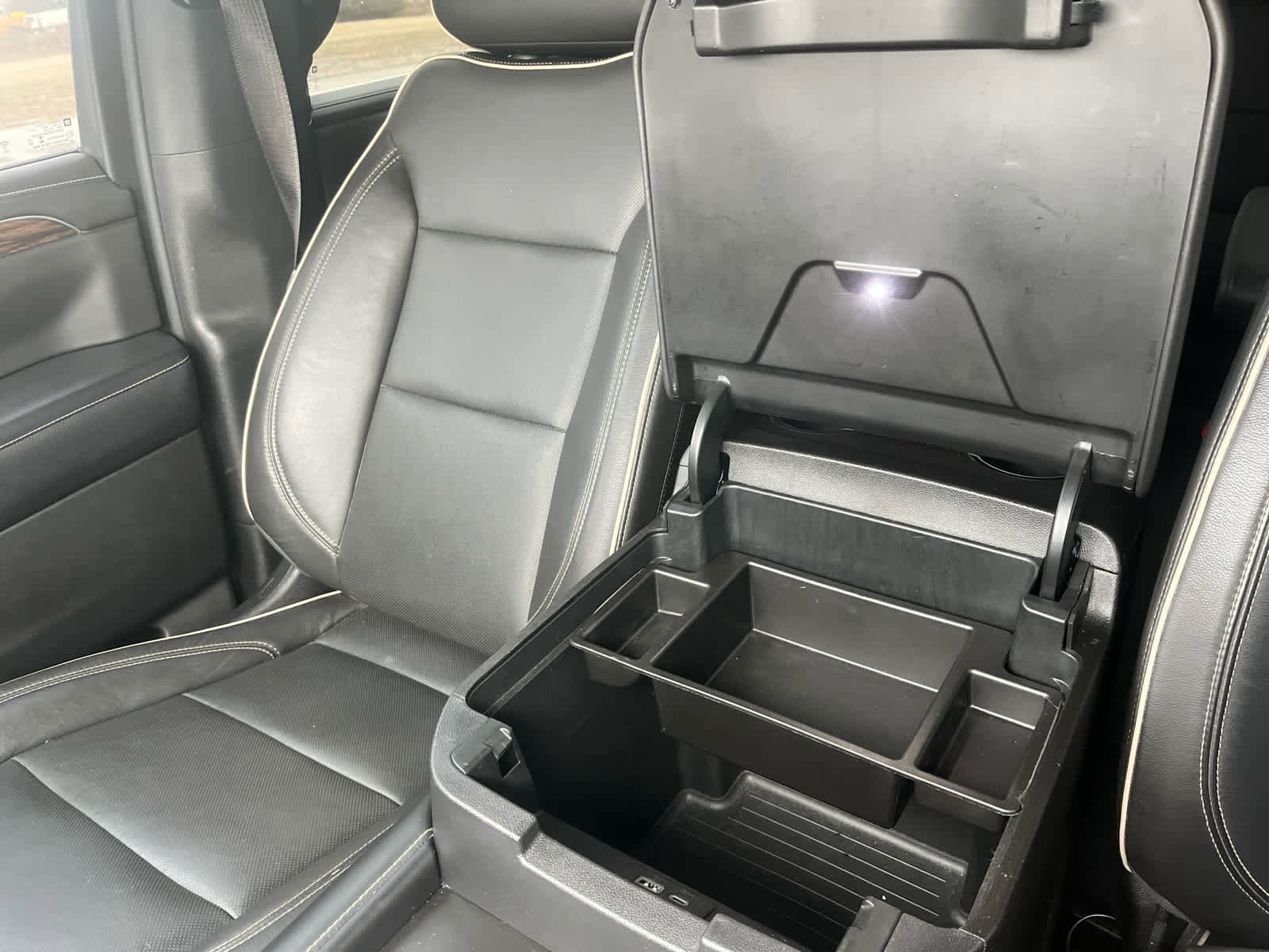 Used 2021 Chevrolet Tahoe Premier image 24