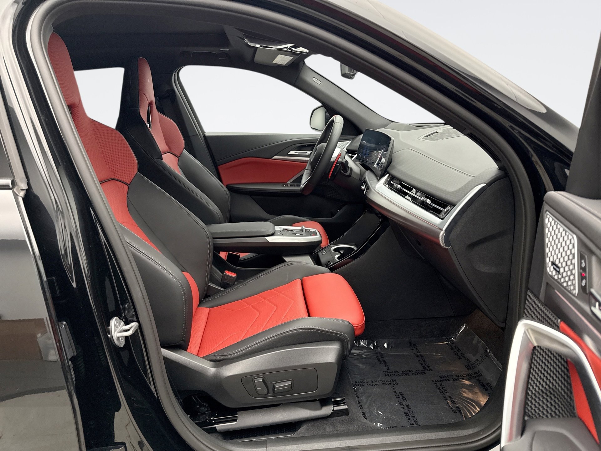 Used 2025 BMW X2 M35i w/ Premium Package image 19