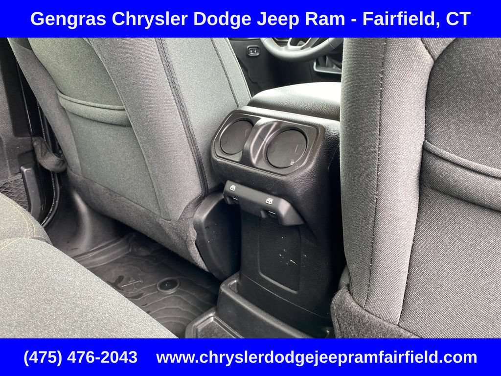 Used 2024 Jeep Wrangler Unlimited AWD/4WD image 36
