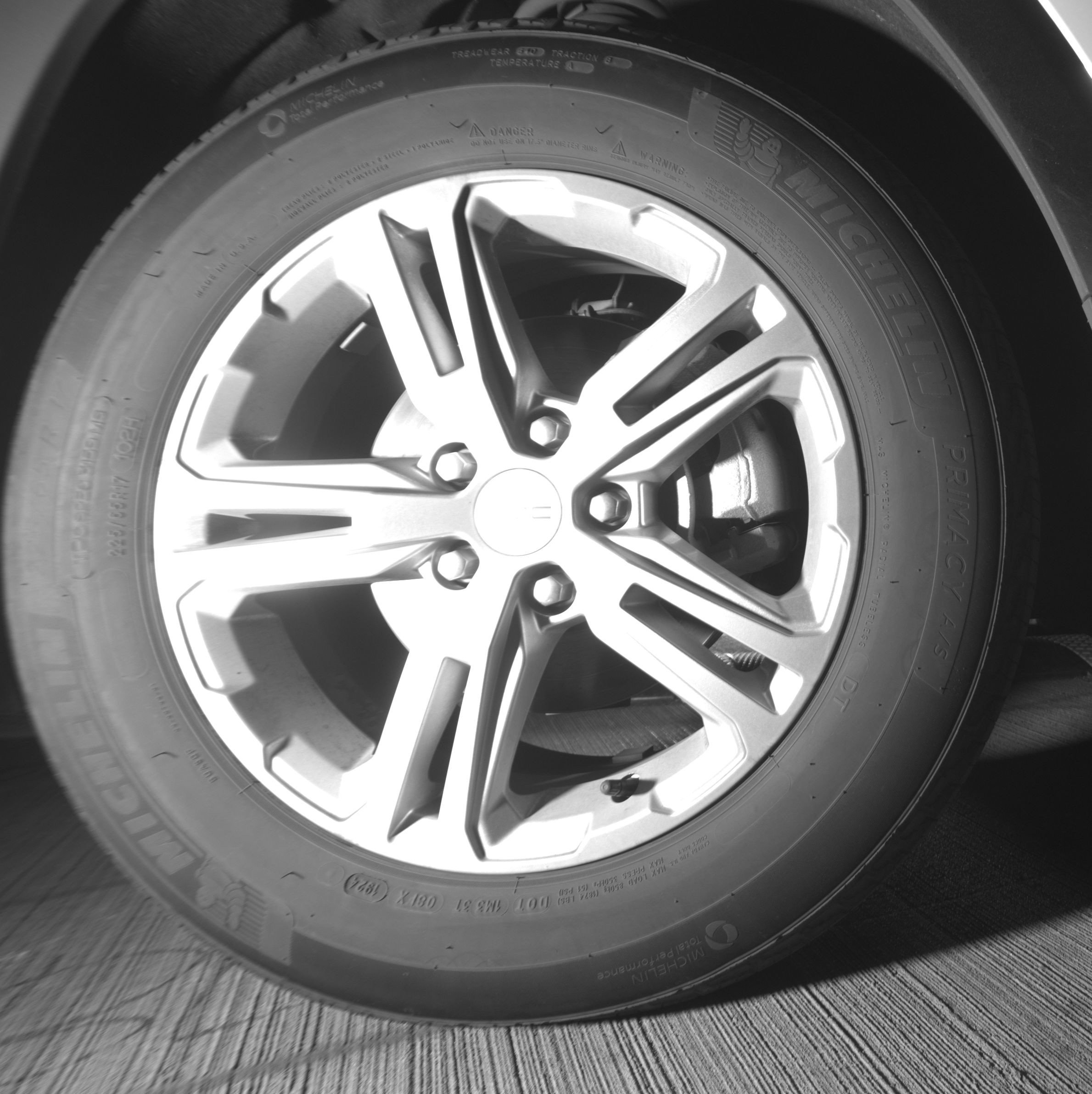 Used 2024 GMC Terrain SLE image 18