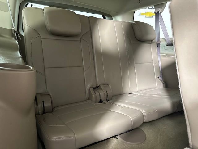 Used 2019 Chevrolet Suburban LT w/ Luxury Package image 28