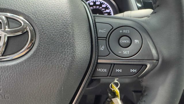 Used 2023 Toyota Camry SE FWD image 30