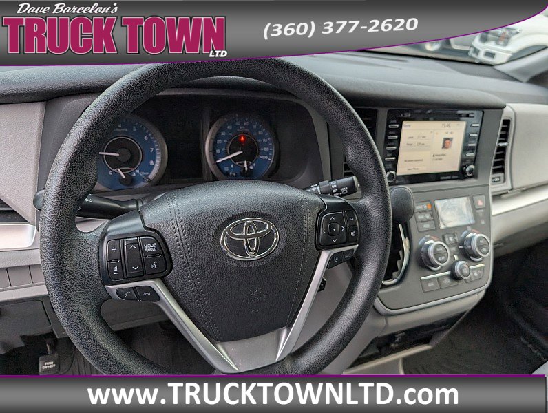 Used 2020 Toyota Sienna LE image 13