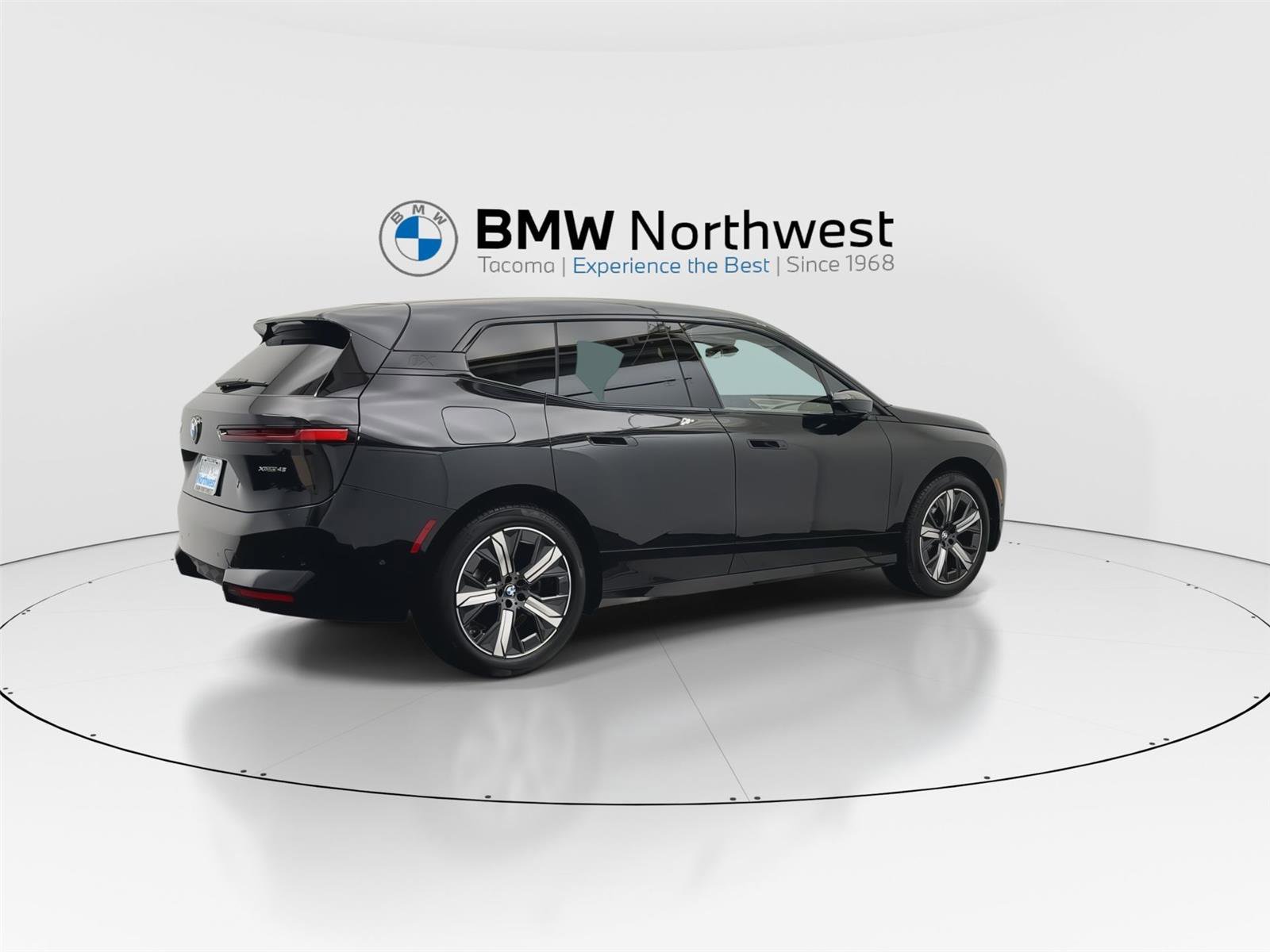 Used 2026 BMW iX xDrive45 w/ Executive Package AWD/4WD image 3