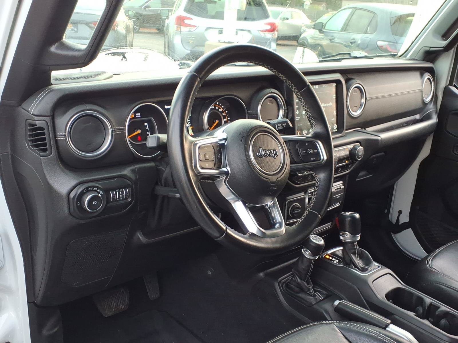 Used 2020 Jeep Wrangler Unlimited Sahara AWD/4WD image 5
