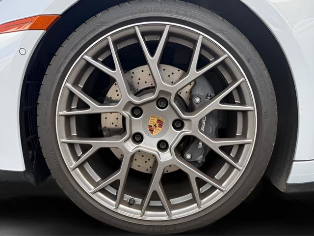 Used 2025 Porsche 911 Carrera image 24
