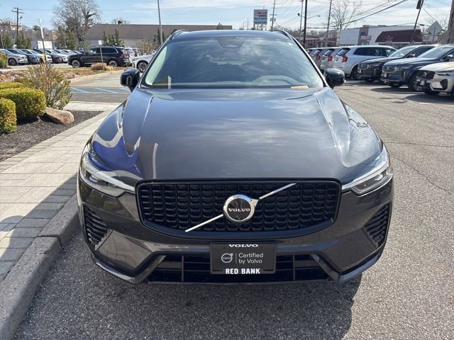 Used 2025 Volvo XC60 B5 Plus AWD/4WD image 8