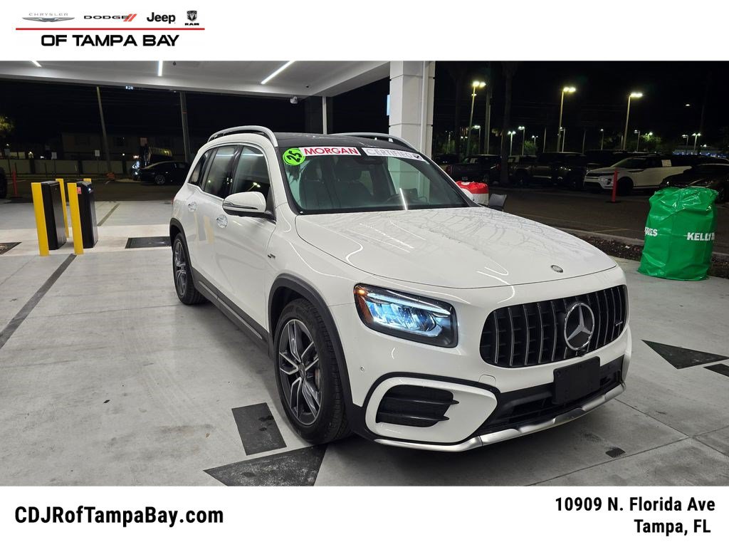 Used 2025 Mercedes-Benz GLB 35 AMG 4MATIC image 1