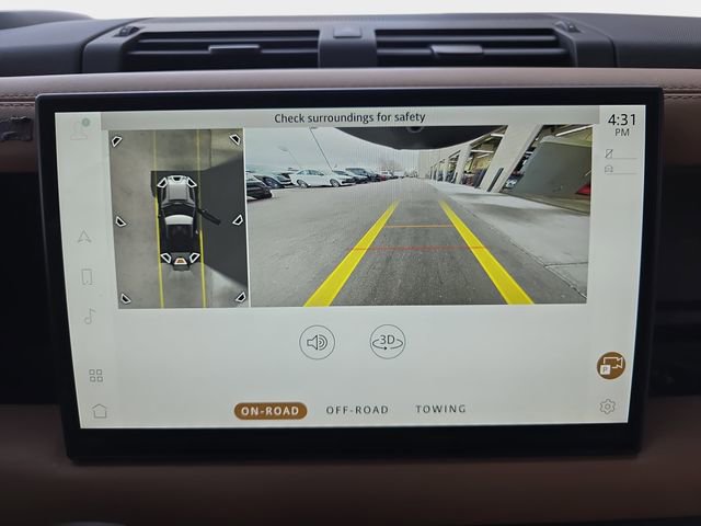 Used 2025 Land Rover Defender 90 X-Dynamic SE image 22