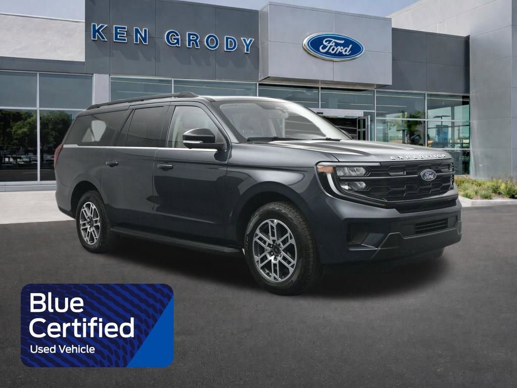 Used 2025 Ford Expedition Max Active AWD/4WD image 1