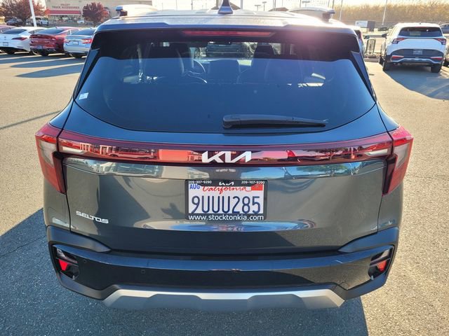 Used 2025 Kia Seltos EX image 5