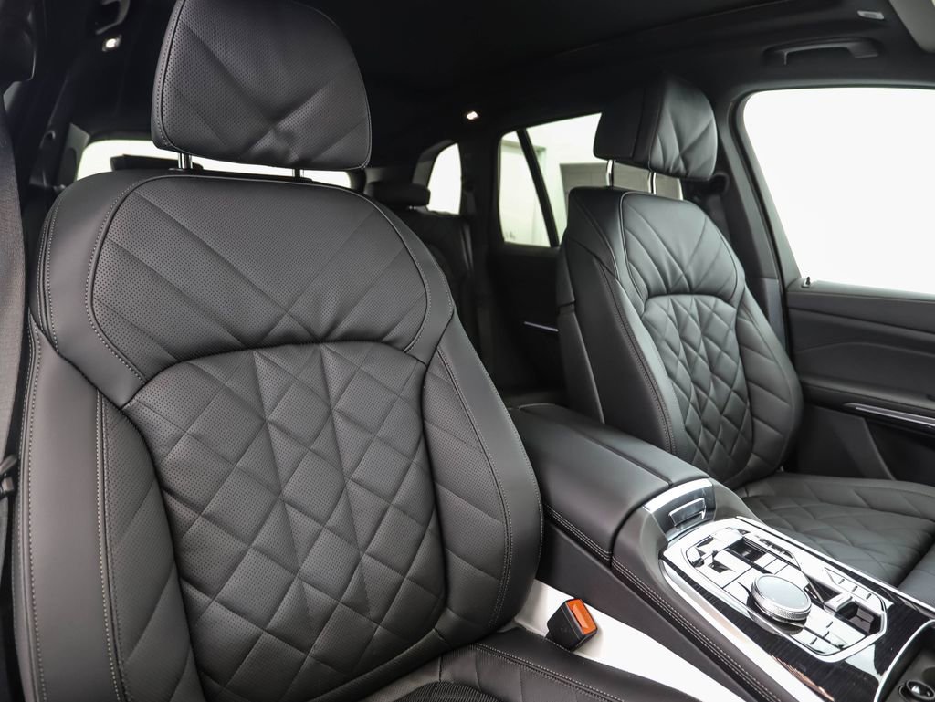 New 2026 BMW X5 xDrive50e w/ M Sport Package image 32