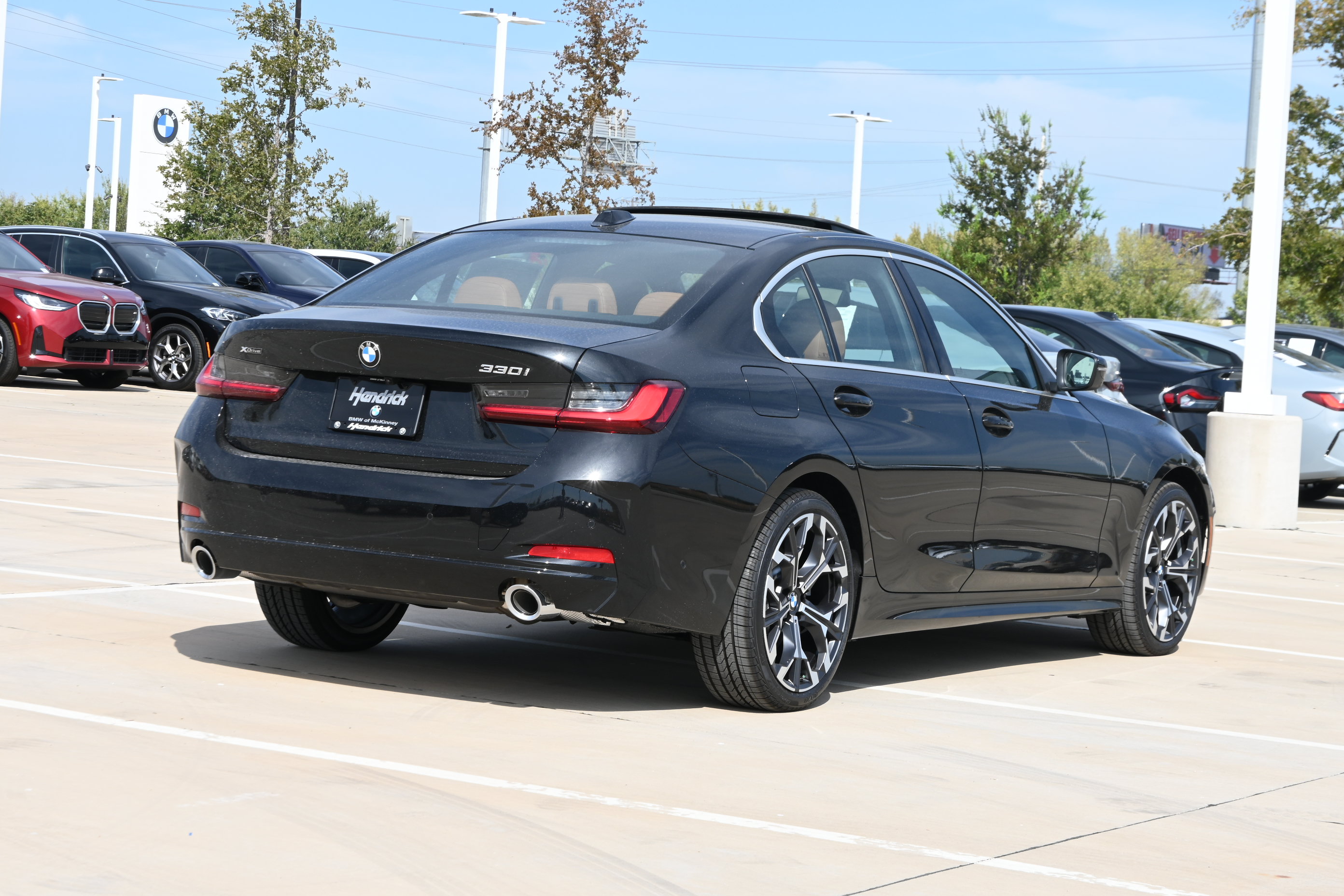 New 2026 BMW 330i xDrive Sedan w/ Premium Package AWD/4WD image 8