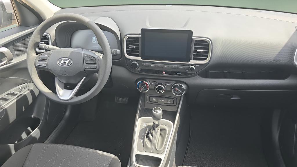 New 2026 Hyundai Venue SE FWD image 11