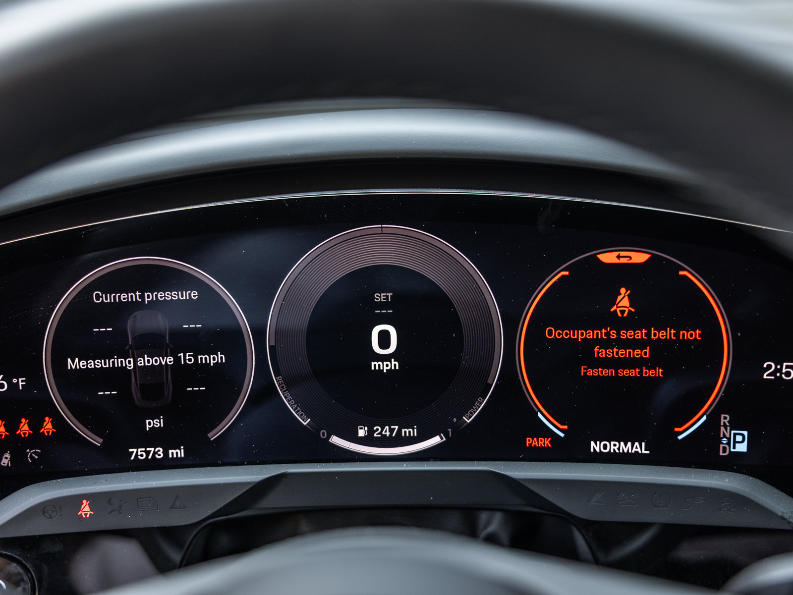 Certified 2025 Porsche Taycan AWD/4WD image 18
