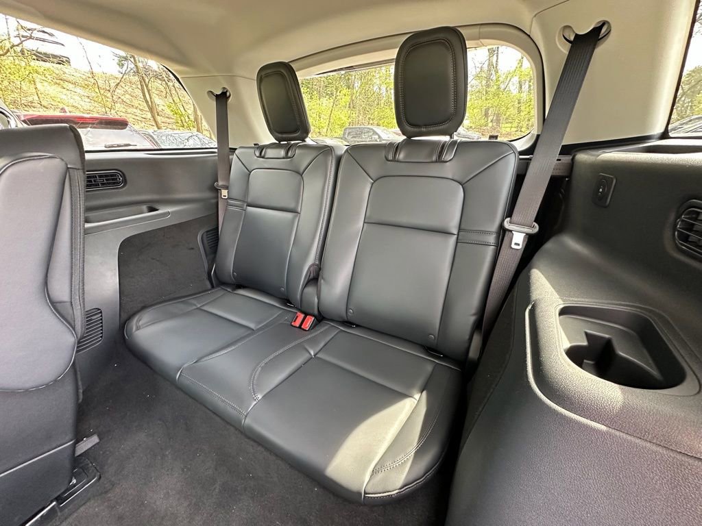 New 2026 Lincoln Aviator AWD w/ Jet Appearance Package image 20