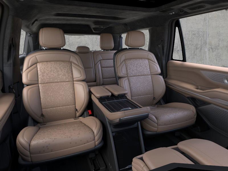 New 2025 Lincoln Navigator L Black Label image 12
