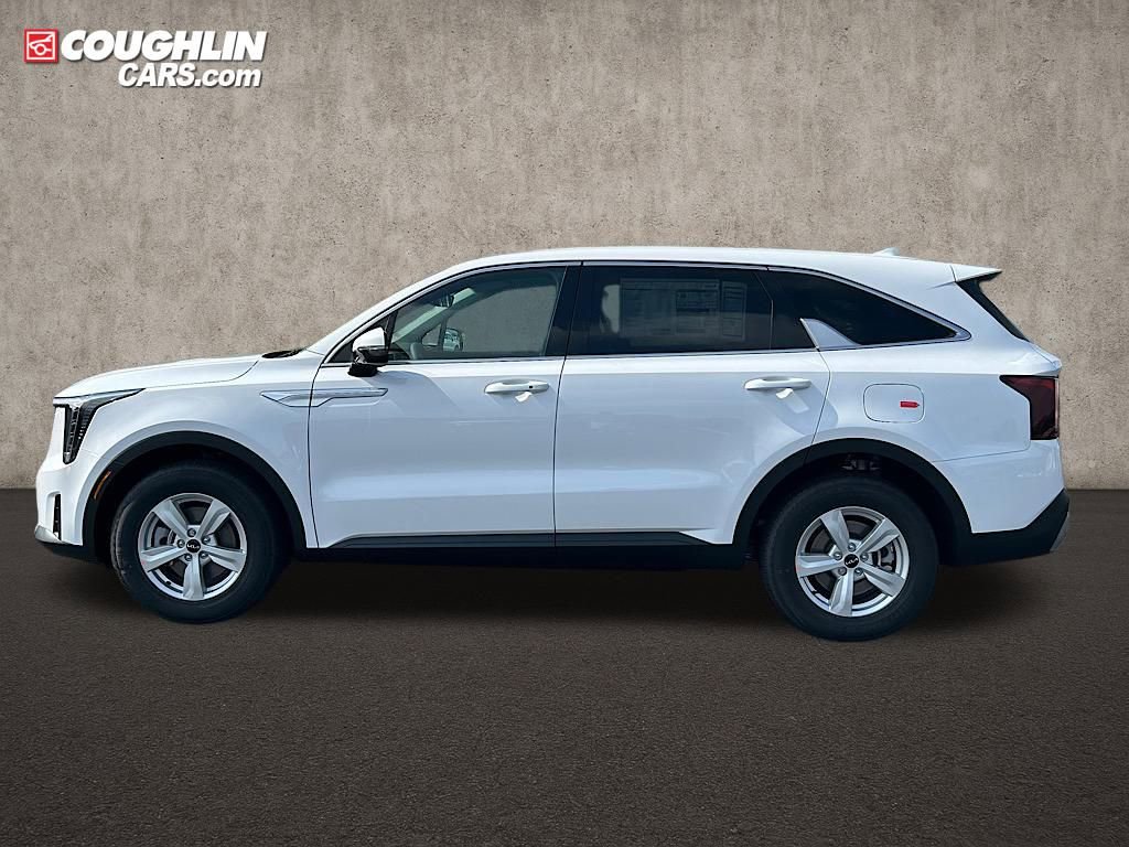 New 2025 Kia Sorento LX image 11