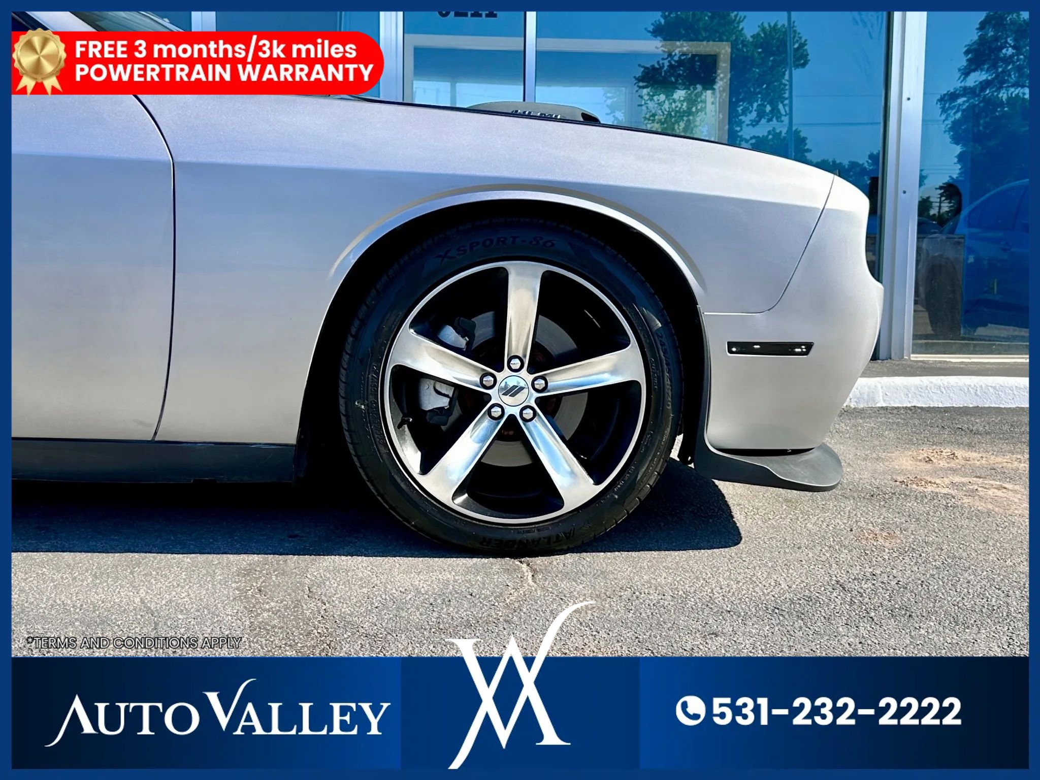 Used 2017 Dodge Challenger R/T RWD image 9