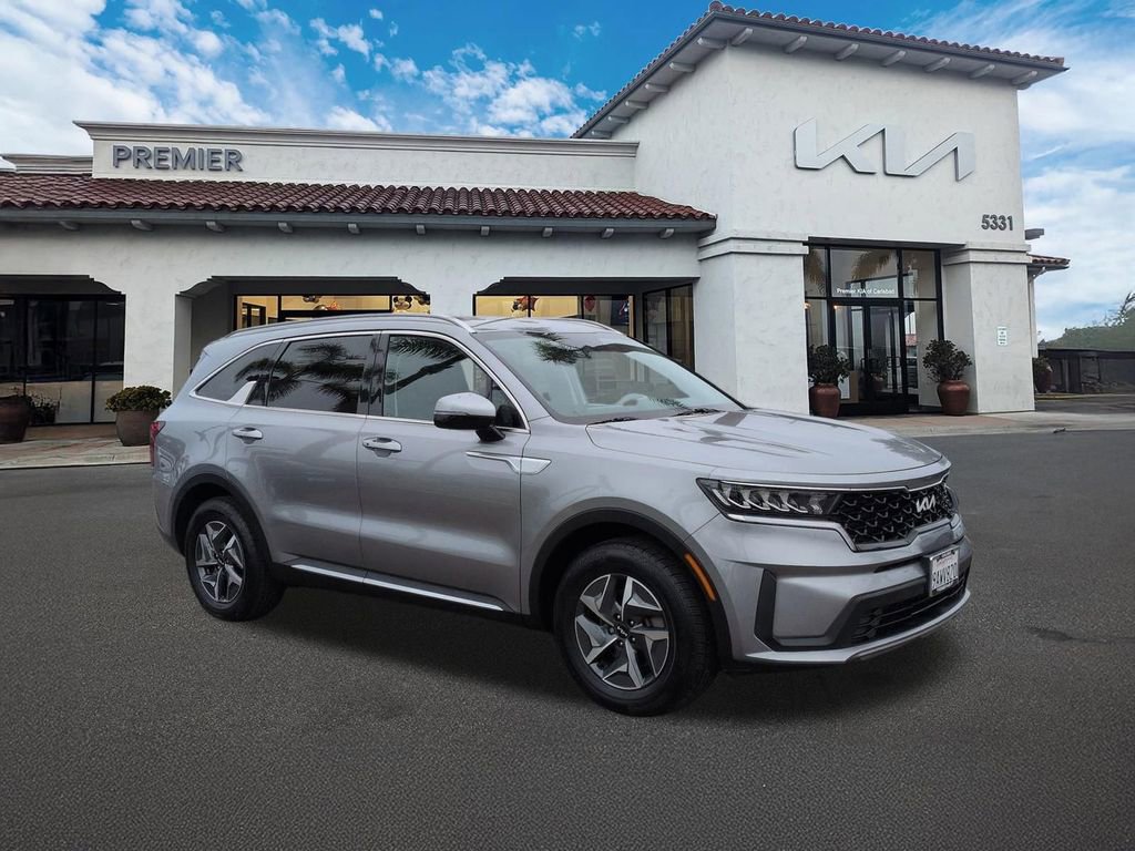 Used 2022 Kia Sorento S FWD image 2