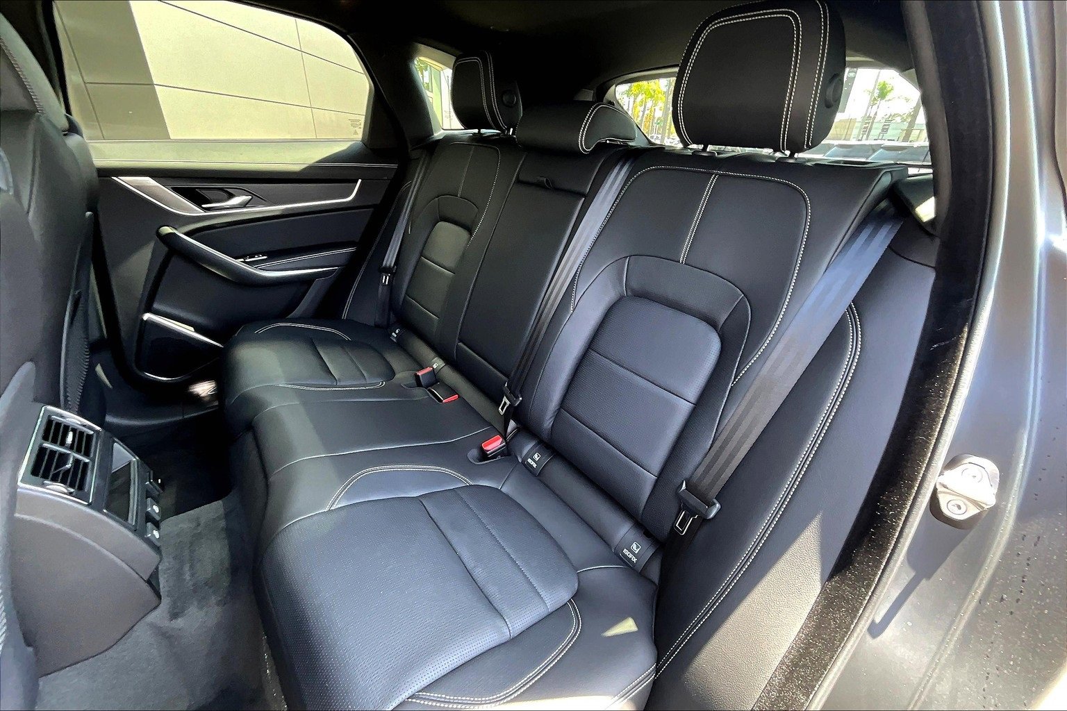 New 2026 Jaguar F-PACE R-Dynamic S image 10