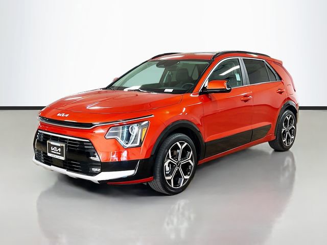 Certified 2023 Kia Niro EX Touring image 3
