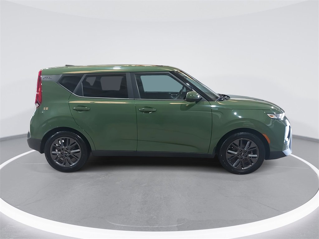 Used 2021 Kia Soul EX image 4